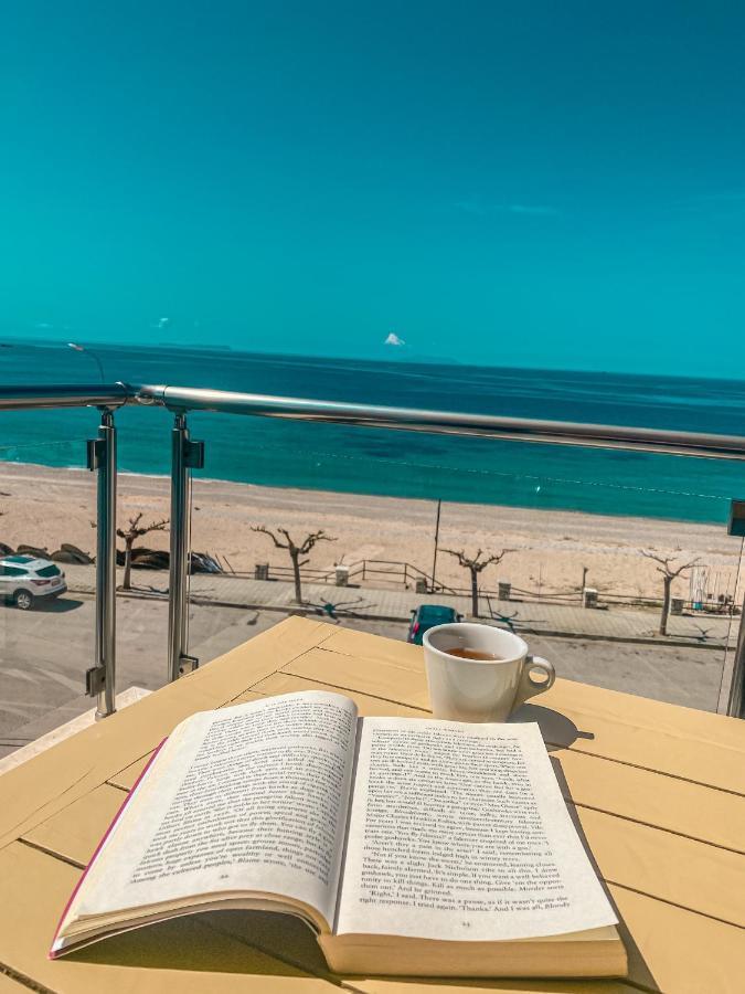 Aljur Hotel Himare Luaran gambar