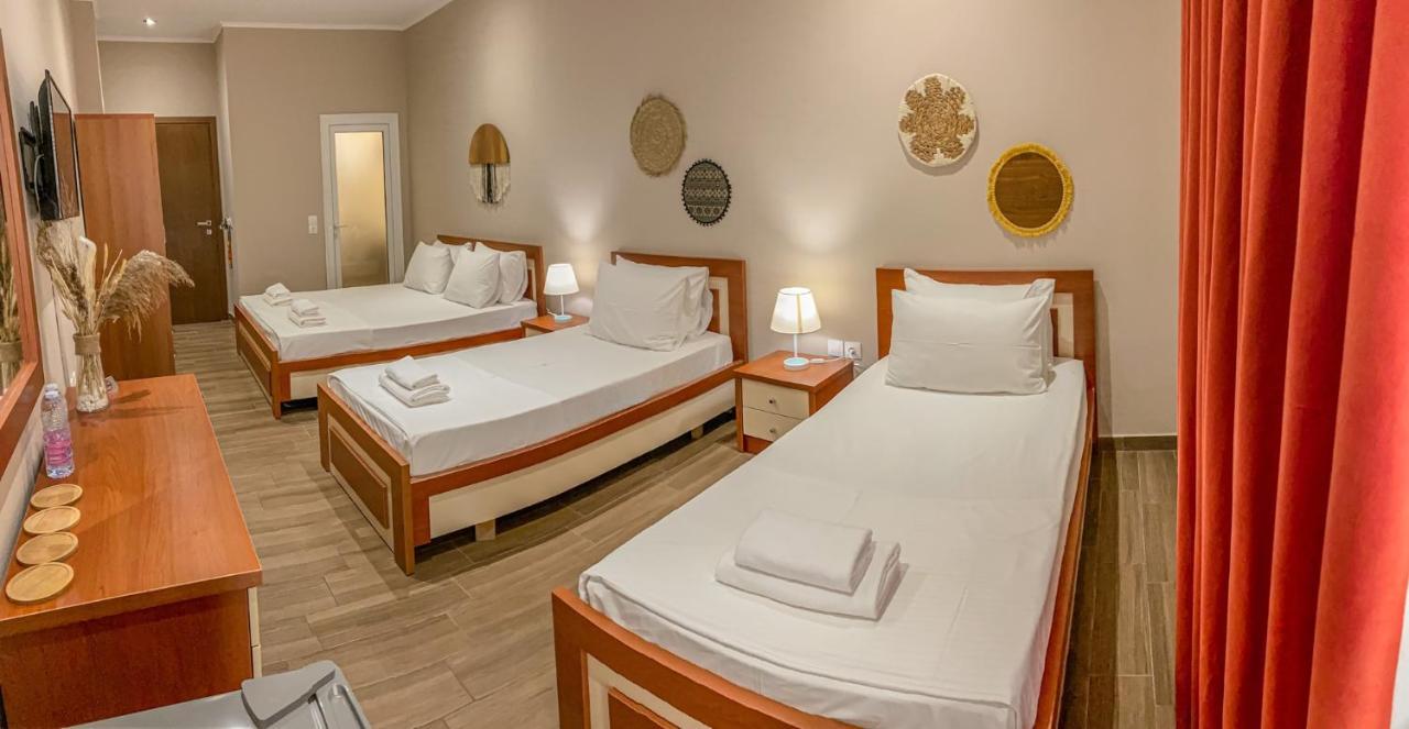 Aljur Hotel Himare Luaran gambar