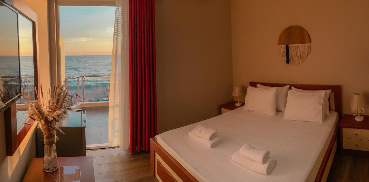 Aljur Hotel Himare Luaran gambar
